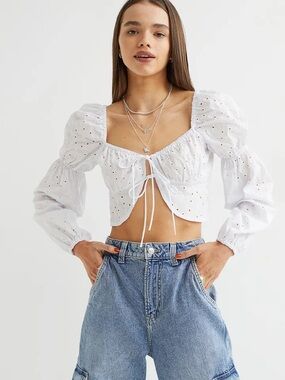 H&M White Eyelet Tie-Front Puff-Sleeve Crop Top